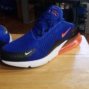 NIKE AIRMAX 270